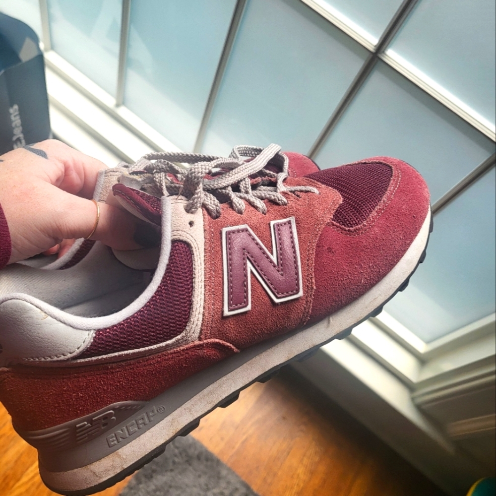 New Balance Tennis Shoes